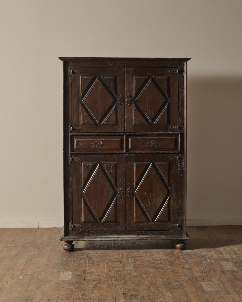 18th c. Portuguese Cabinet