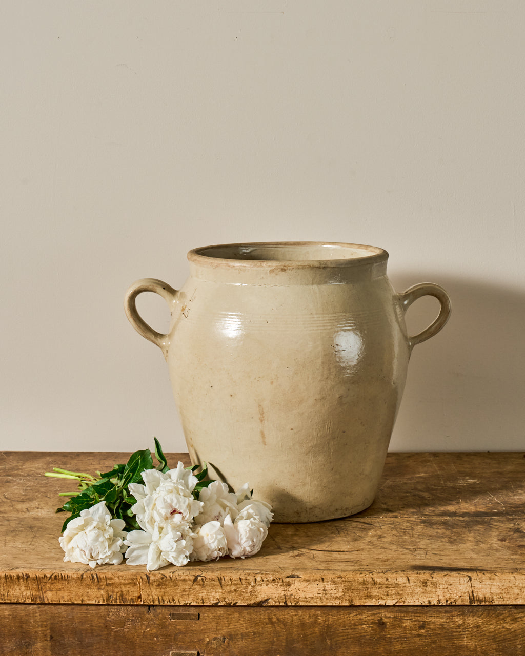 Monumental Creme Confit Pot