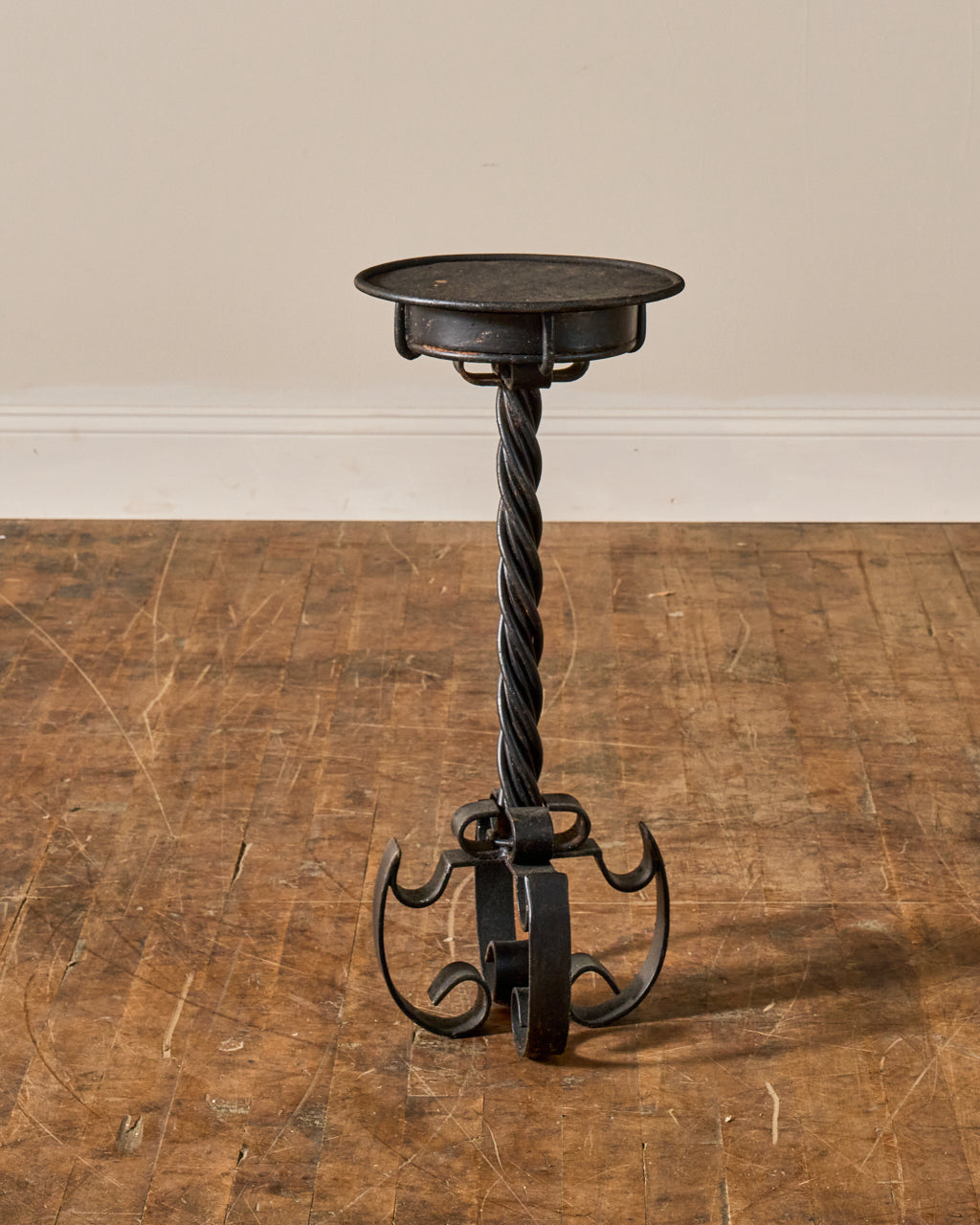 Spanish Martini Table