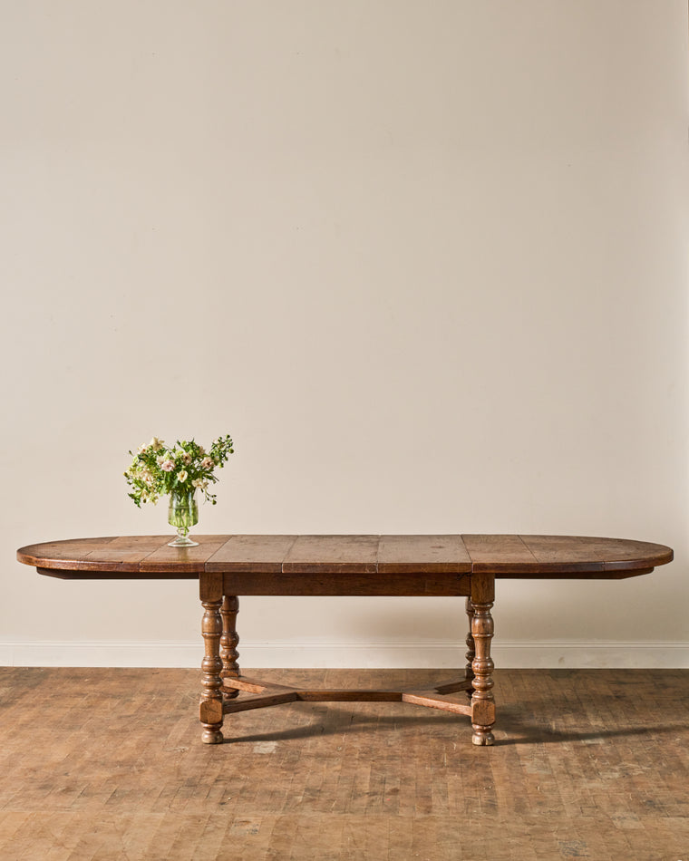 Basque Country Extendable Oval Dining Table