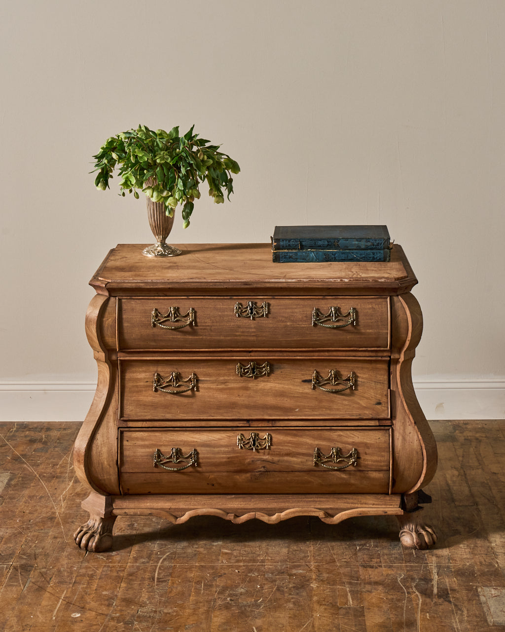 18th c. Dutch Dresser