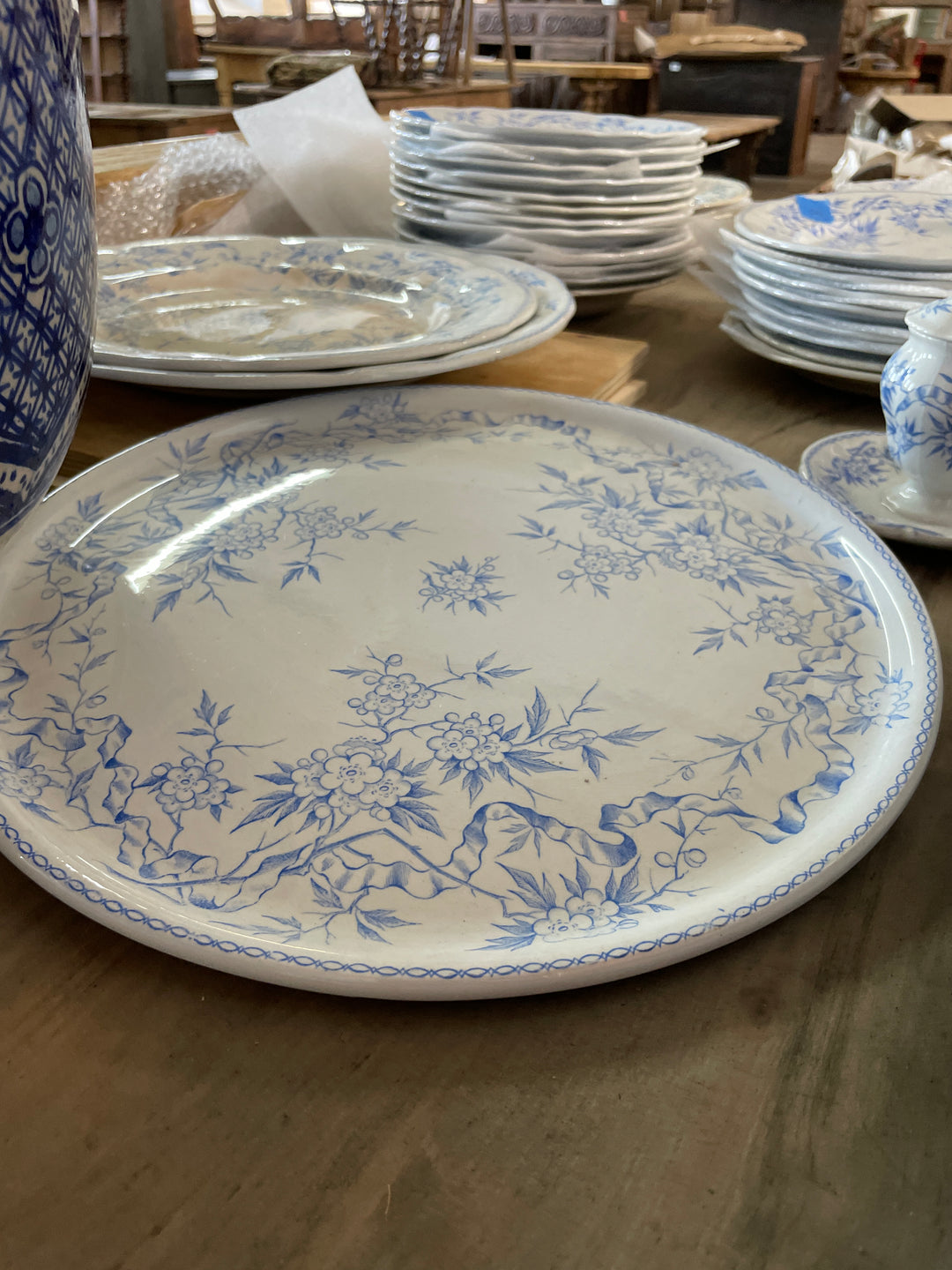 Epine U & C Large Round Blue & White Serving Plate