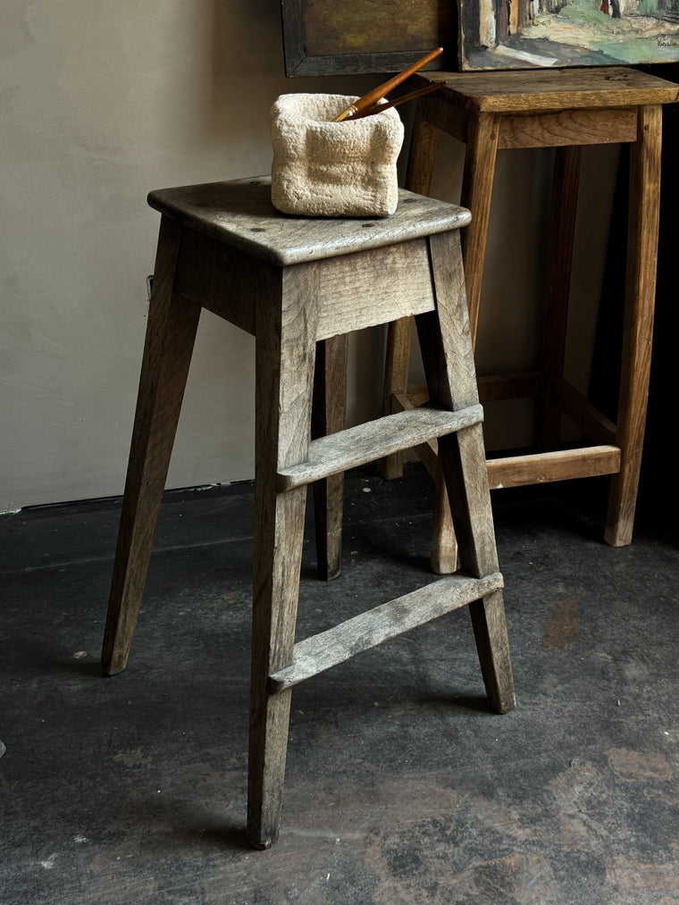 Step Ladder Pedestal