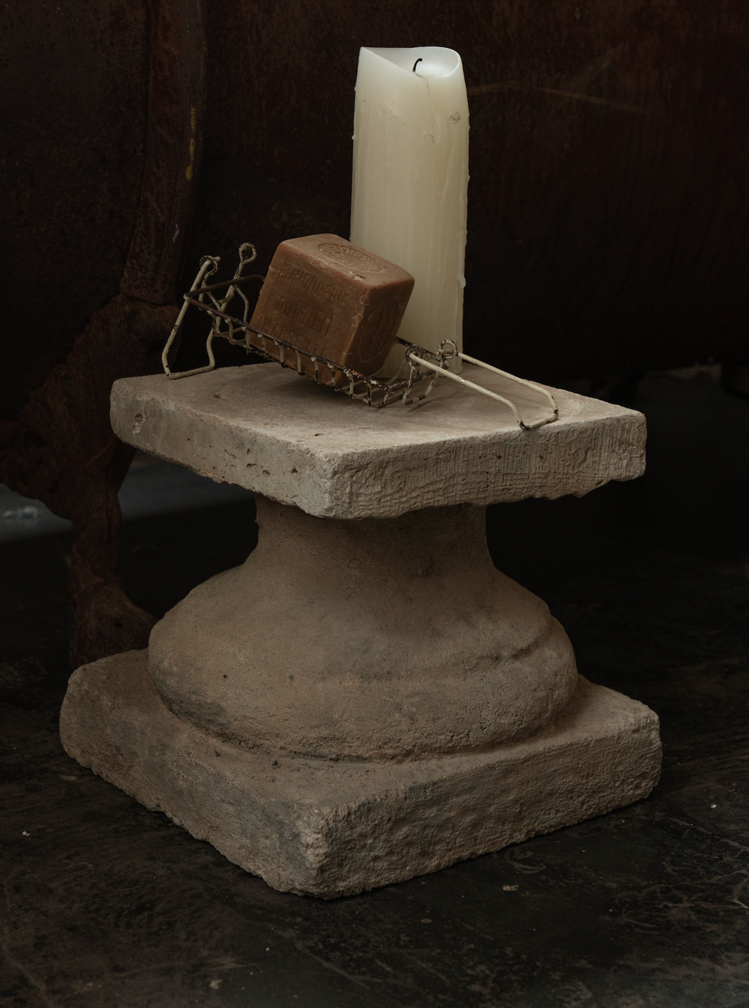 Hourglass Pedestal