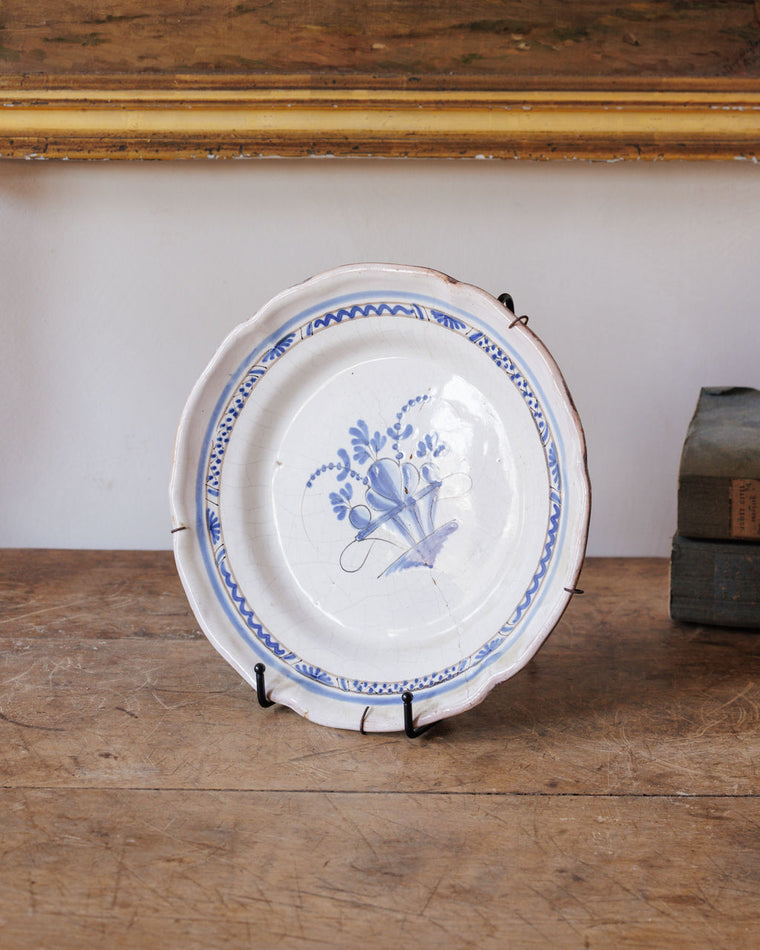 18th c. Cul Noir Plate - Round