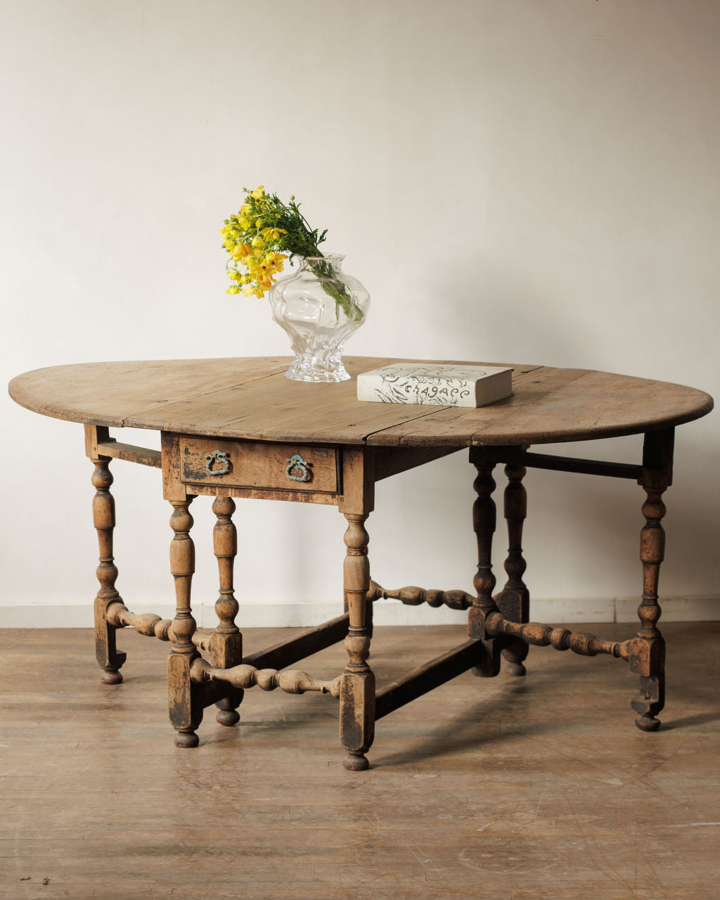 19th c. Gateleg Table