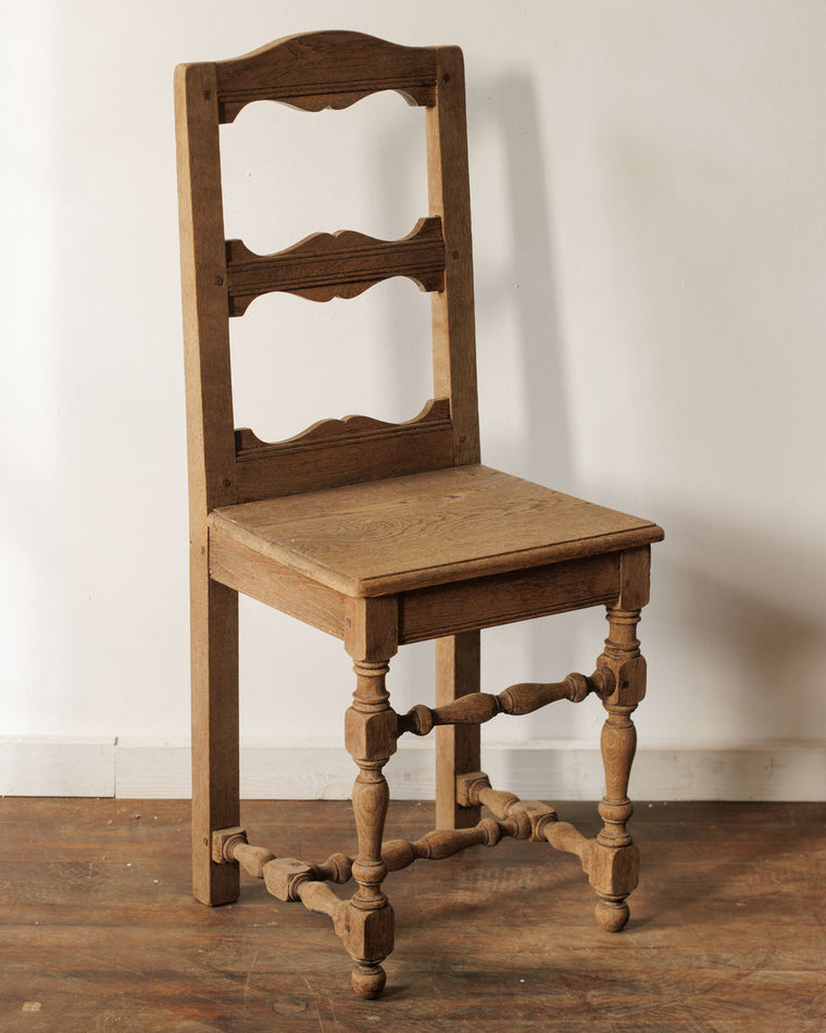 18th c. Lorraine Chair