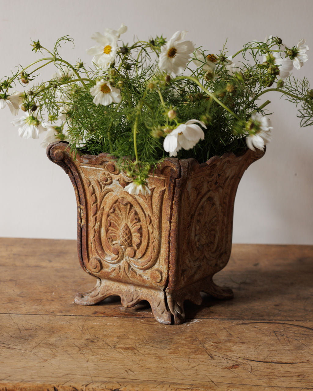 Val D’Osne Style Jardiniere