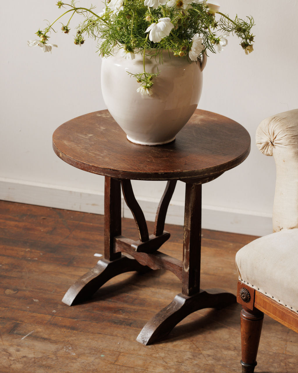 Mini Wine Tasting Table - Round