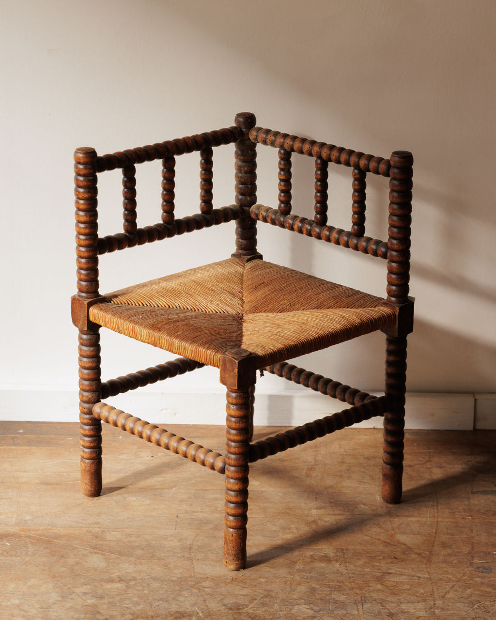 Corner Bobbin Chair