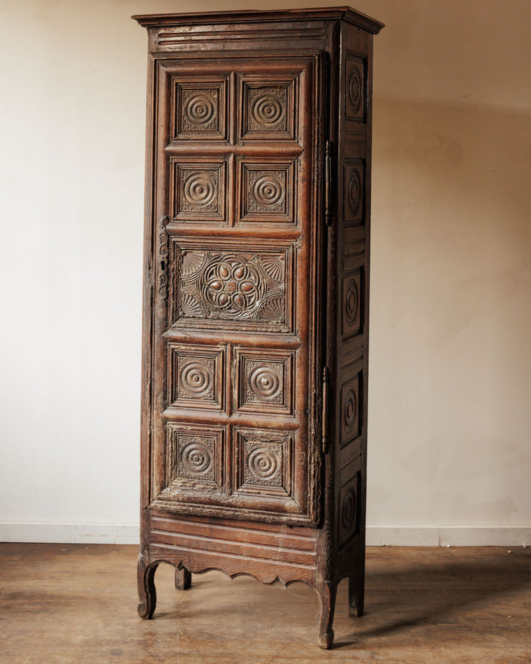 Bonnetière Cupboard