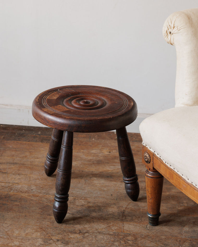 Circle Tripod Stool