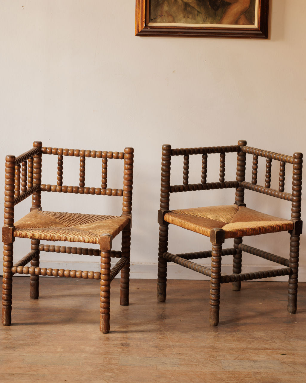 Bobbin Corner Chair