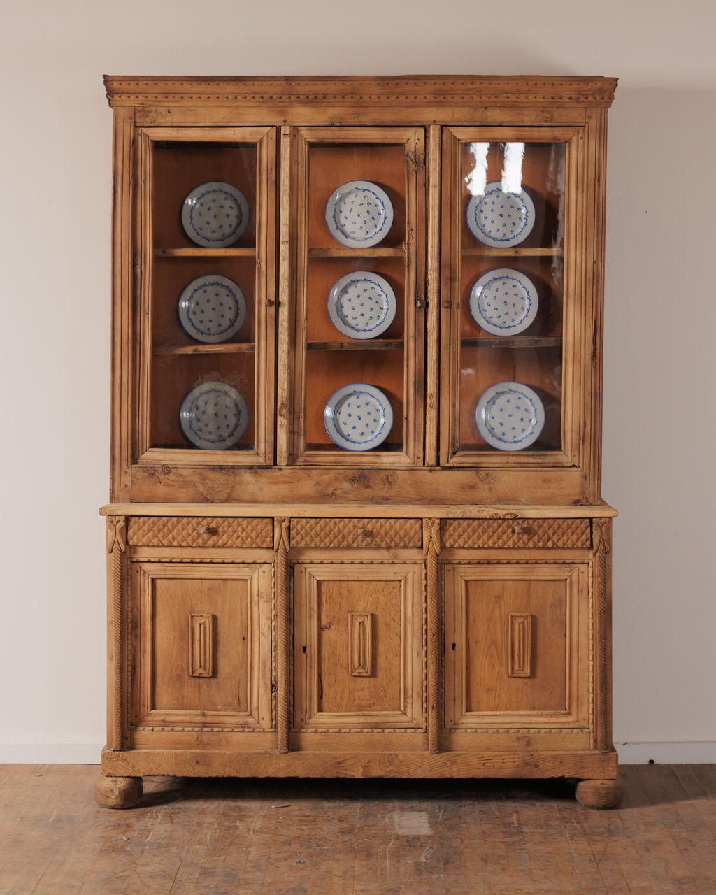 French Vitrine