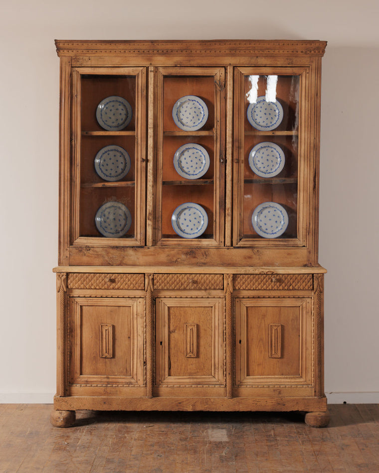French Vitrine