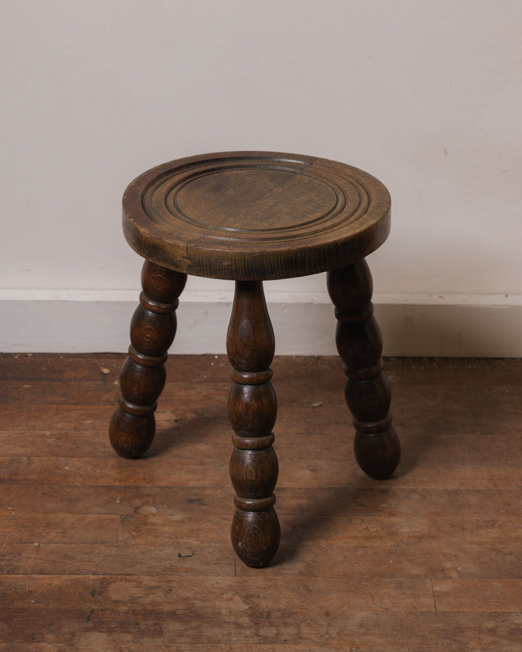 Short Tripod Stool