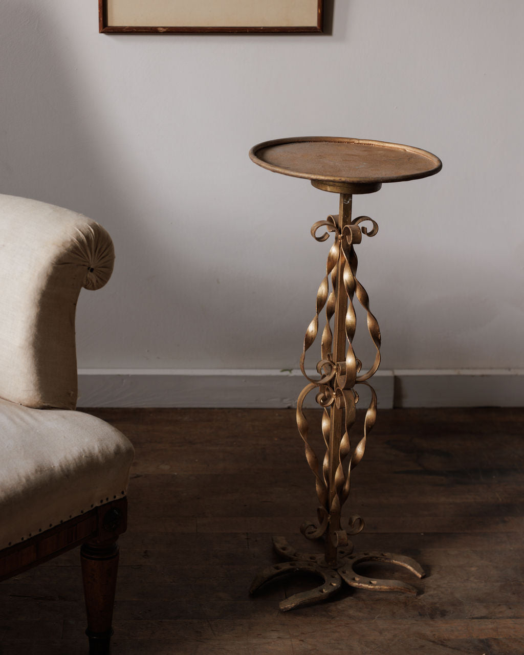 Horseshoe Spanish Martini Table