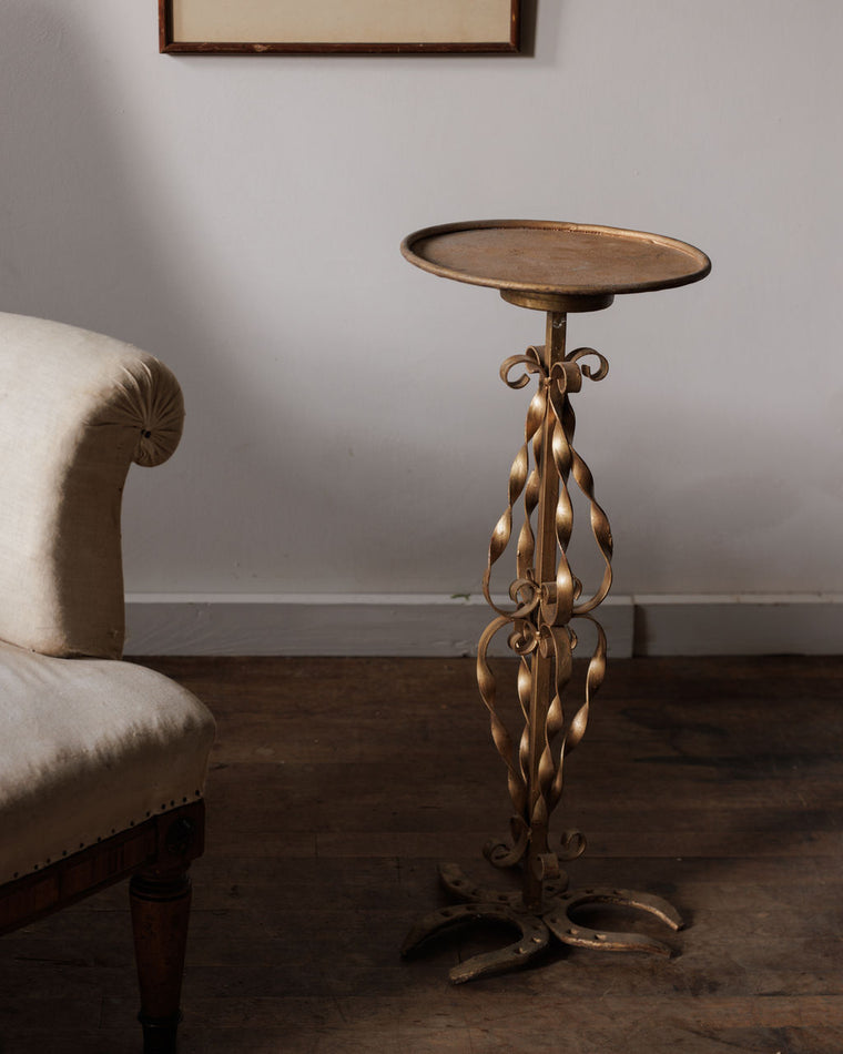 Horseshoe Spanish Martini Table