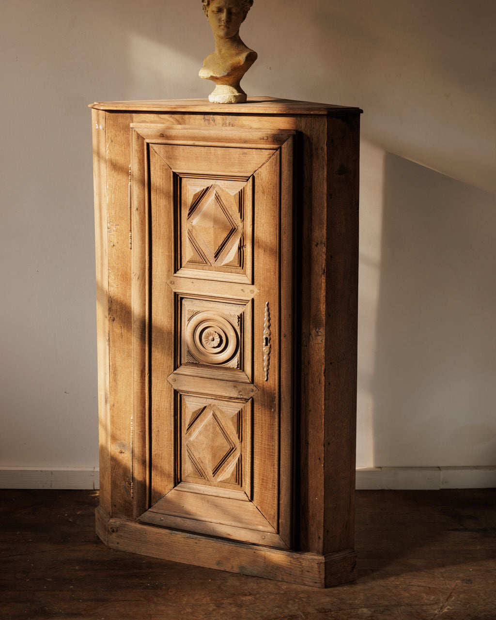 19th c. Corner Cabinet