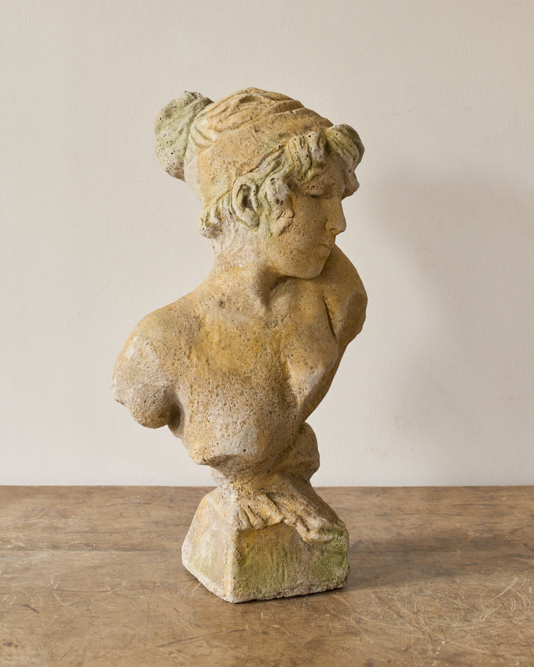 Mademoiselle Bust