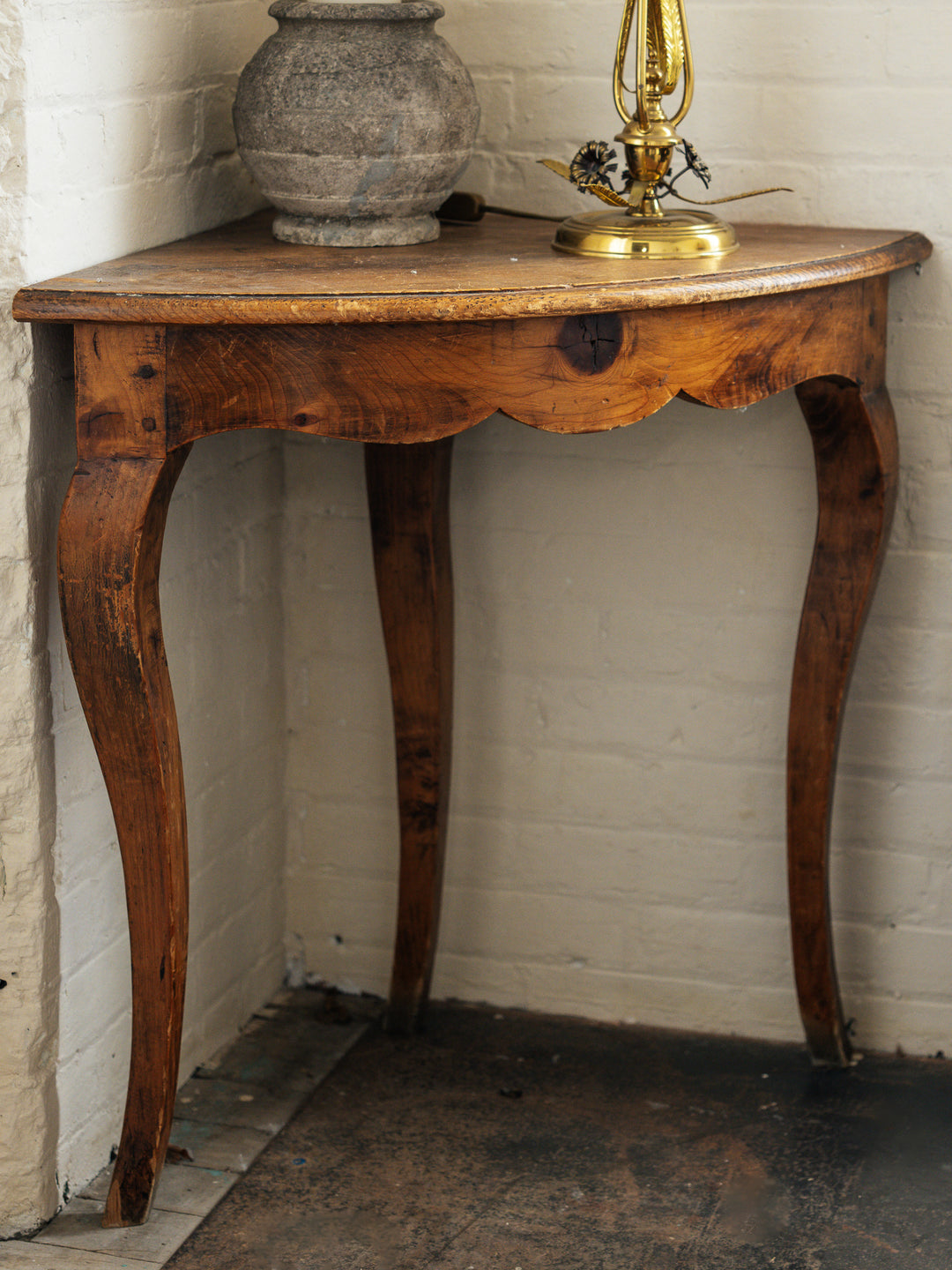 Pine Corner Table