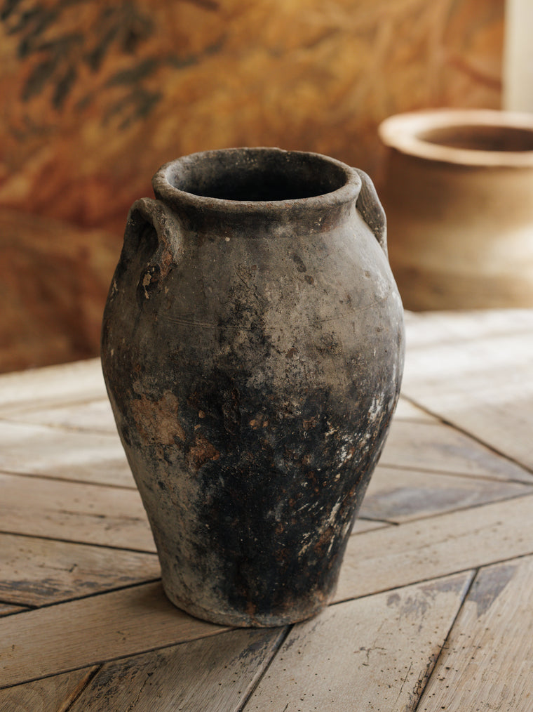 Black Italian Pot