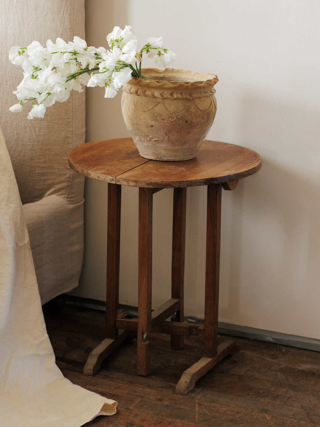 Mini Wine Tasting Side Table